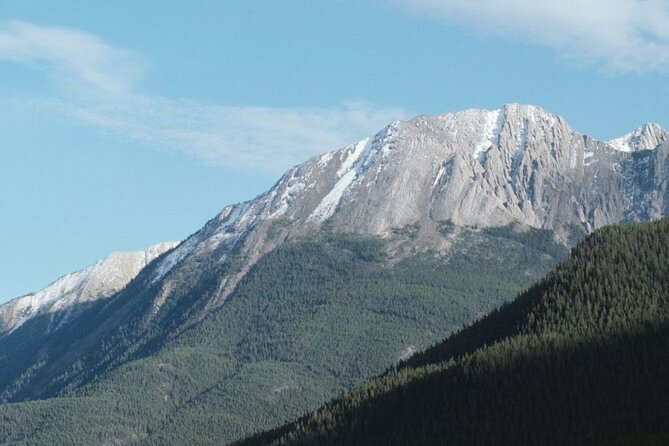 2-3 Days Lake Louise Moraine Gondola Johnston Canyon Icefield - Who gets the best value from this tour?