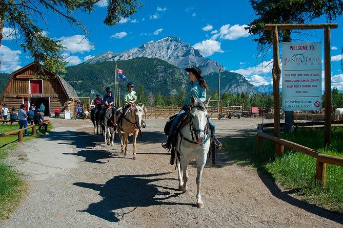2 Hour Banff Horseback Riding Adventure - Climbing toward Sulphur Mountain and Windy Knoll