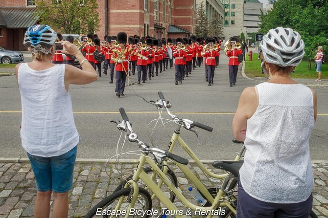 2-Hour Ottawa Express City Bike Tour - Through New Edinburgh to Rideau Falls