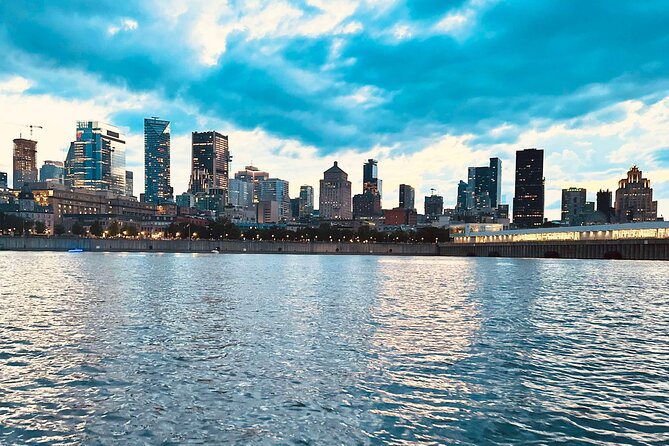 2-Hour Private Montreal Boat Cruise - The Boucherville Islands and the Nature Question