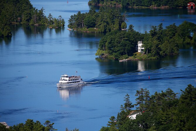 2-Hour Two Castle 1000 Islands Cruise from Ivy Lea - Zavikon Island and the world’s shortest international bridge