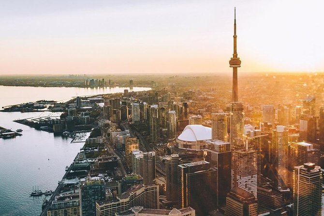 20 km Helicopter Tour over Toronto - How Long Is the Flight, Really?