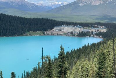 2025 Winner-Lake Louise Moraine Lake Johnston Canyon Banff Town
