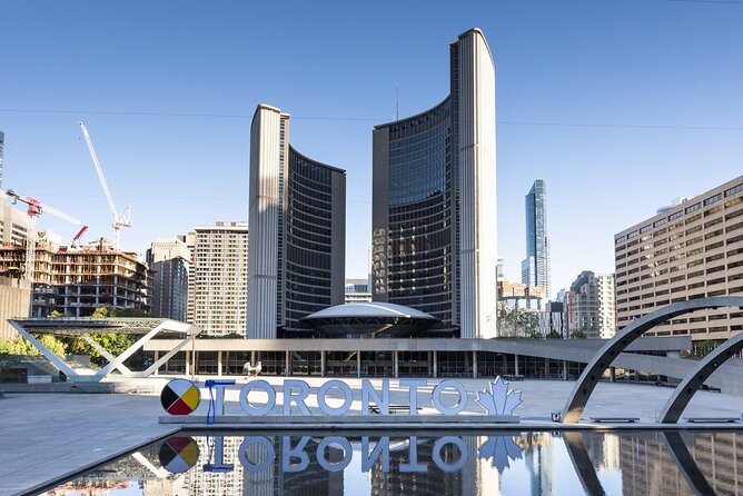 3 Day and 2 Night Tour: Toronto, 1000 Islands, and Niagara Falls - Handling a group of up to 55 people