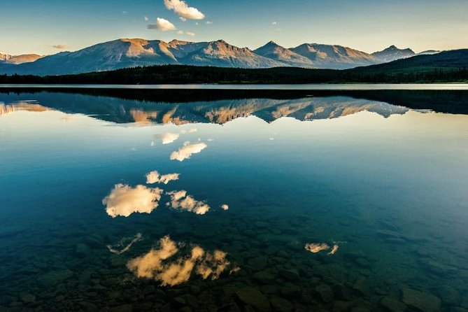 3-Day Authentic Jasper National Park Packaged Tour - Day two: Athabasca Glacier country and Maligne Lake