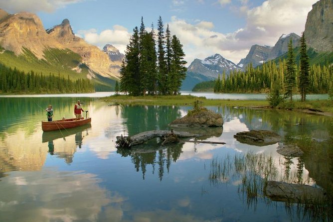 3-Day Authentic Jasper National Park Packaged Tour - The pace, group size, and comfort question