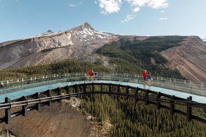 3-Day Glacial Tour package, Columbia Icefield, Jasper, LakeLouise - Yoho National Park and the return to Calgary