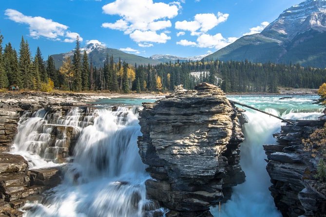 4-Day Authentic Jasper and Columbia Icefield Tour Package - Day 1: Calgary arrival and a gentle start