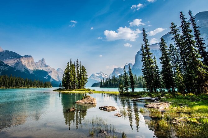 4-Day Banff, Lake Louise, Jasper, Icefield Packaged Tour - Day 1: Calgary arrival and settling in