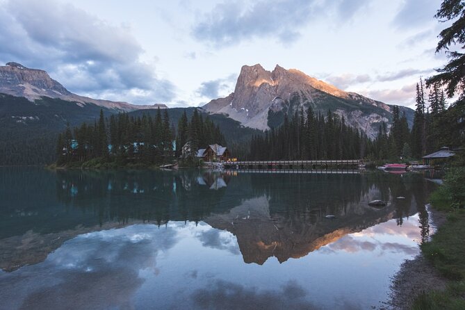 5-Day Banff Self-Guided package with Moraine & Lake Louise Tour - Natural Bridge and the force of water