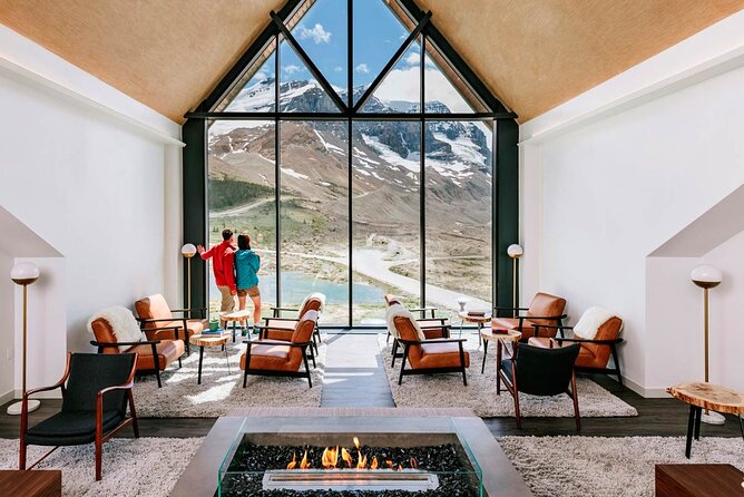 5 Day Rockies Mountains and Glaciers Tour, Icefield Parkway Hotel - Day 1: Start in Calgary with a smooth arrival