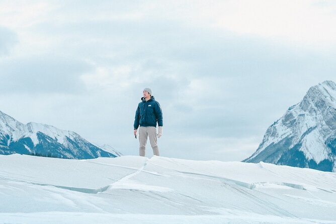 Abraham IceBubble, Peyto, Bow Lake with Snowshoeing& Icewalk - What the guide adds to the day