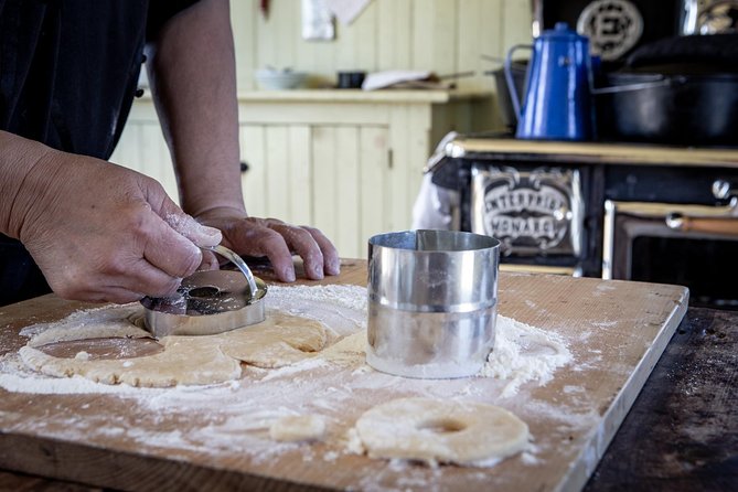 Admission 1 person - Visit of the Acadian Historic Village - Who will enjoy this most?
