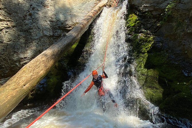 Adrenaline Canyoning Kelowna - What the Kelowna canyoning trip is really like