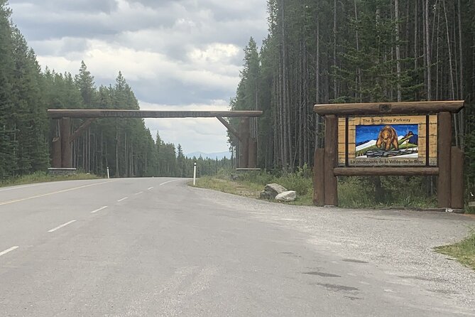 Airport Shuttle: Lake Louise <---> Calgary - The Lake Louise pickup and return ride