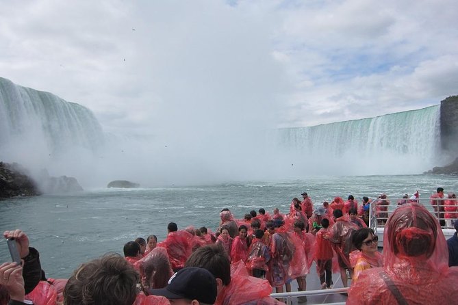 All Inclusive Best Tour Ever Niagara Falls Canada Tour - Maple Leaf Place and a taste of Canada