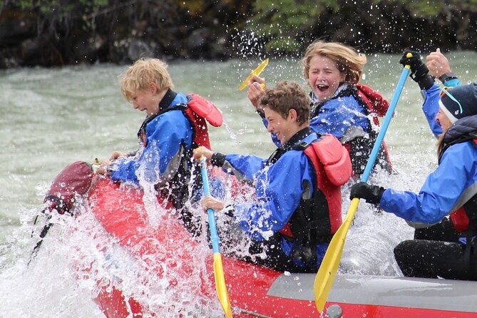 Athabasca Expressway Whitewater Rafting - Wildlife watching between the rapids