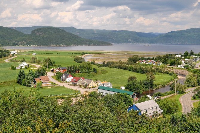 Back Country of the Fjord and the National Park - L’Anse-de-Tabatière delivers the fjord view