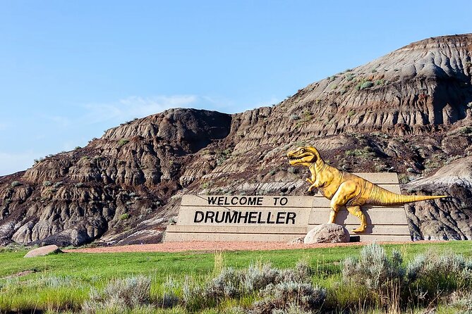Badlands Tour: Drumheller with Museum, Hoodoos & Dinosaurs - Horseshoe Canyon begins the badlands story