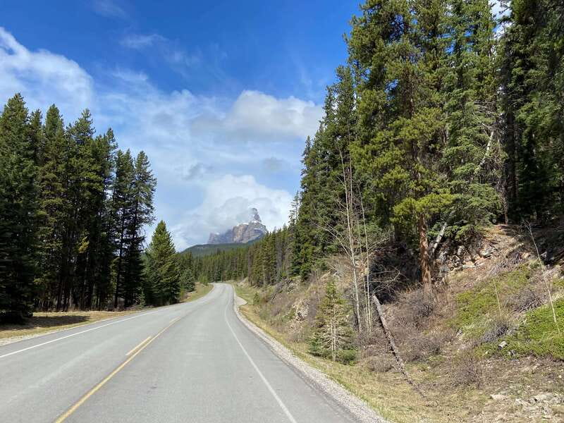 Banff: 4-Hour E-Bike and Walking Tour in Johnston Canyon - Trading the bike for the Johnston Canyon trail