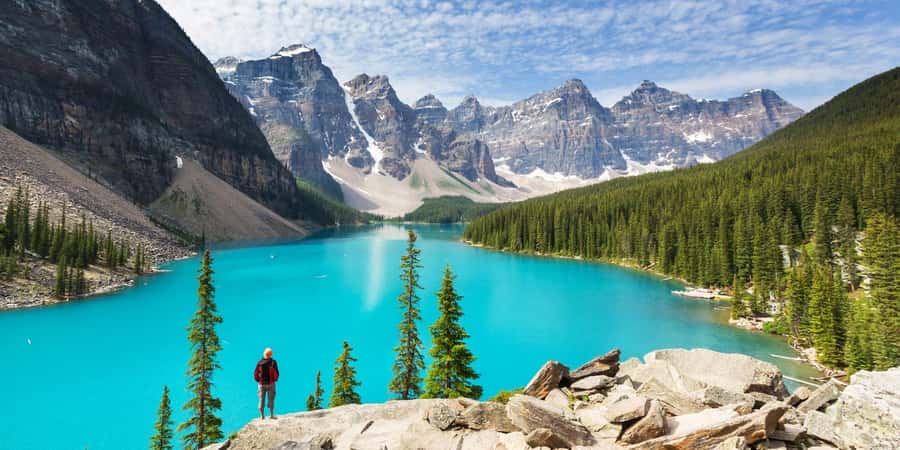 Banff/Calgary:Lake Louise,Moraine Lake,Emerald Lake Day Tour - Moraine Lake between May 1 and October 12
