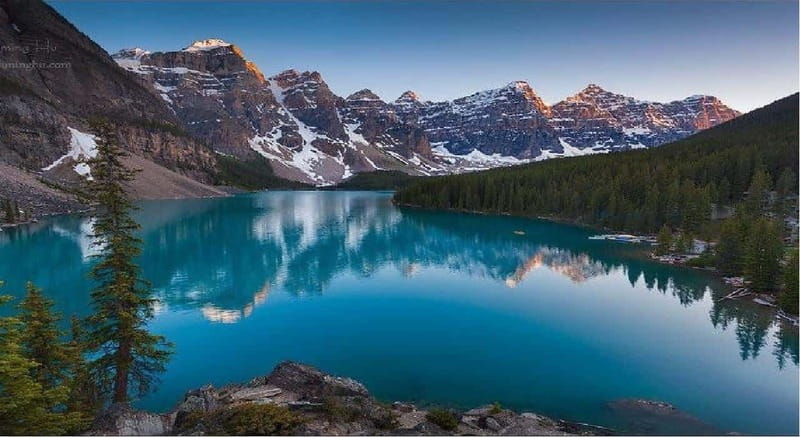 Banff/Canmore: Moraine Lake and Lake Louise 90 Min Each - Two famous lakes in one manageable day