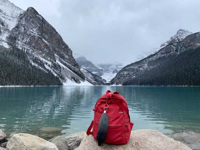 Banff/Canmore: Moraine Lake and Lake Louise 90 Min Each - Ninety minutes at Moraine Lake