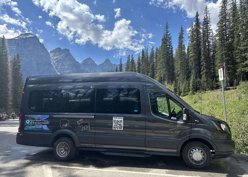 Banff/Canmore: Moraine Lake and Lake Louise 90 Min Each - Who will enjoy this outing most