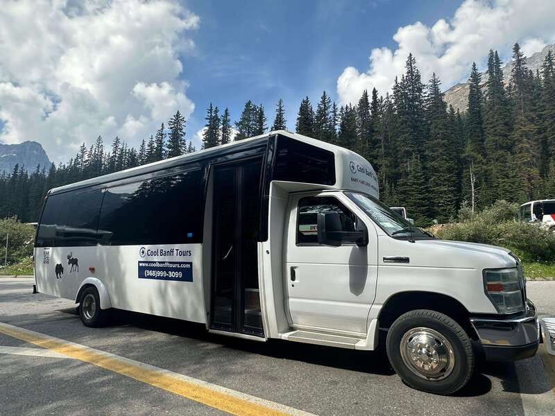 Banff/Canmore: Moraine Lake and Lake Louise 90 Min Each - Practical details to sort out before departure