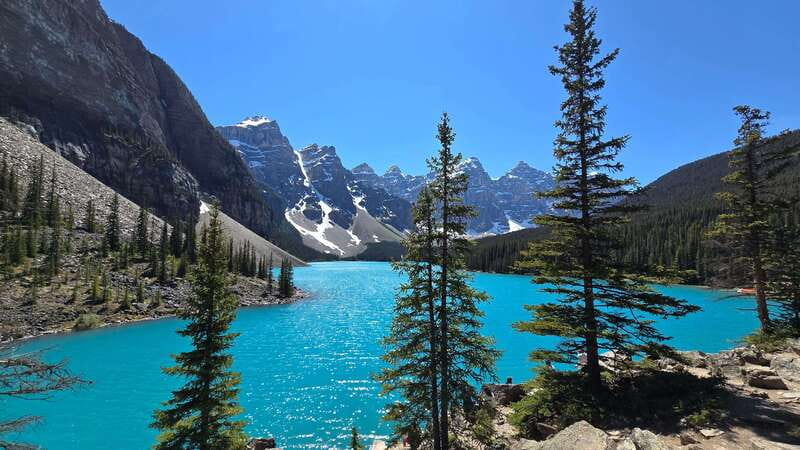 Banff/Canmore- Moraine Lake & Louise-Morning or Sunset Tour - Key points at a glance