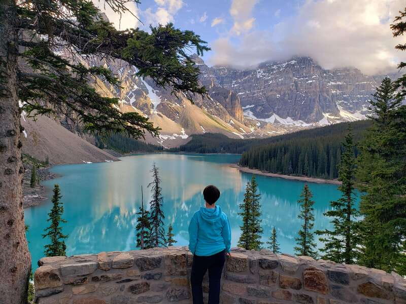 Banff/Canmore- Moraine Lake & Louise-Morning or Sunset Tour - Morning tour: stronger color and more time to explore