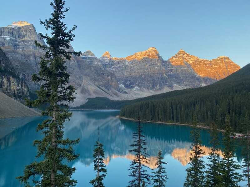 Banff/Canmore: Sunrise at Moraine Lake w/ Lake Louise Option - Guides who make the early morning easier
