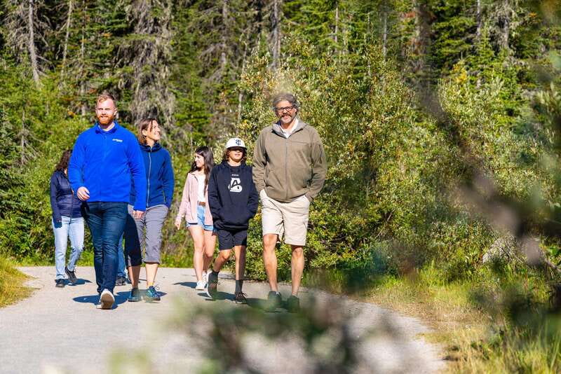 Banff: Grizzly Bear Refuge Tour with Lunch - What the $229 price really covers