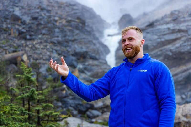 Banff: Grizzly Bear Refuge Tour with Lunch - The guides make or break a long mountain day