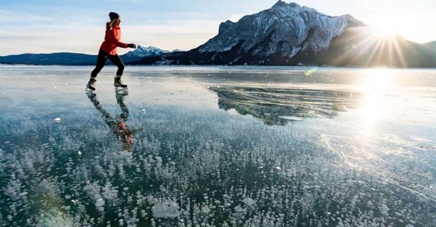 Banff: Icefields Parkway & Abraham Lake Ice Bubbles Tour - Abraham Lake’s frozen bubbles set the tone
