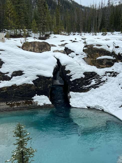 Banff: Lake Louise, Emerald, Moraine Lake & Johnston Canyon - Lake Minnewanka ends the route on a broad note