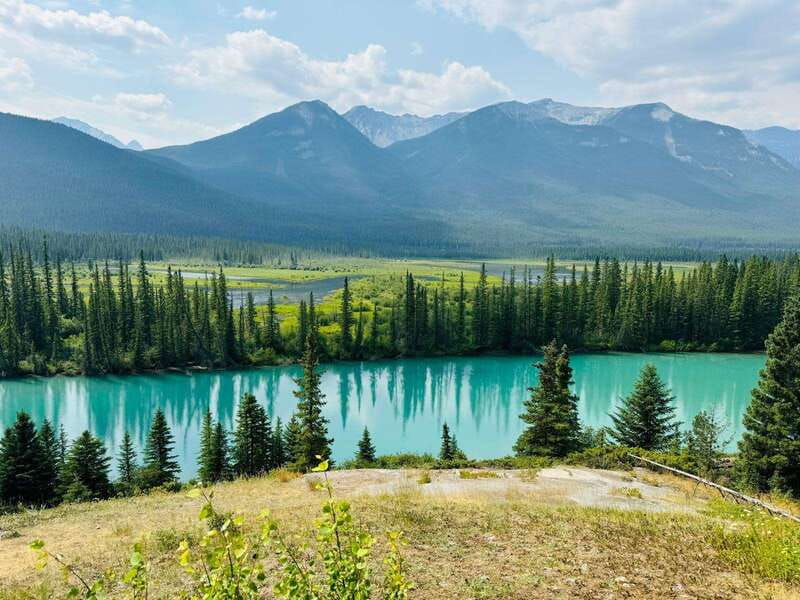 Banff: Lake Louise, Moraine, Emerald Lake & Johnston Canyon - Key points at a glance