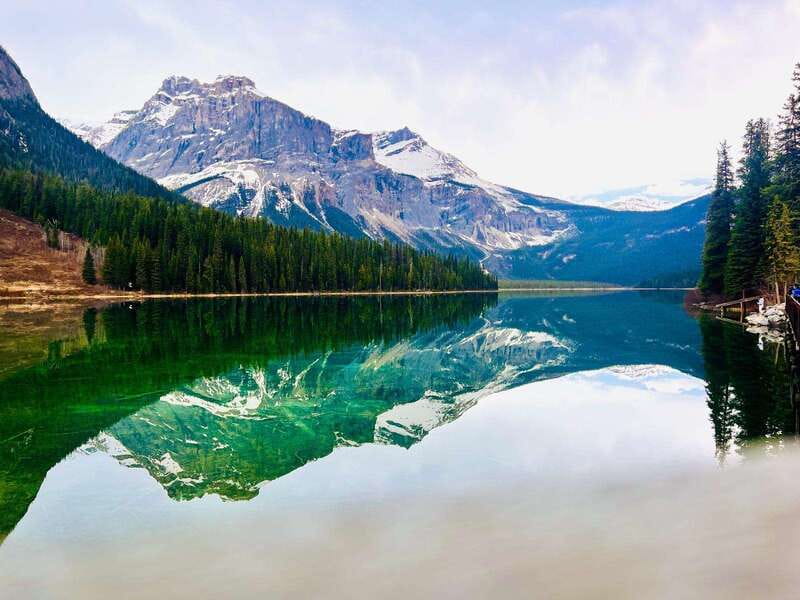 Banff: Lake Louise, Moraine, Emerald Lake & Johnston Canyon - Emerald Lake crosses into British Columbia