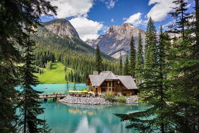 Banff Lake Louise Moraine & Emerald Lake Tour - Emerald Lake in Yoho National Park