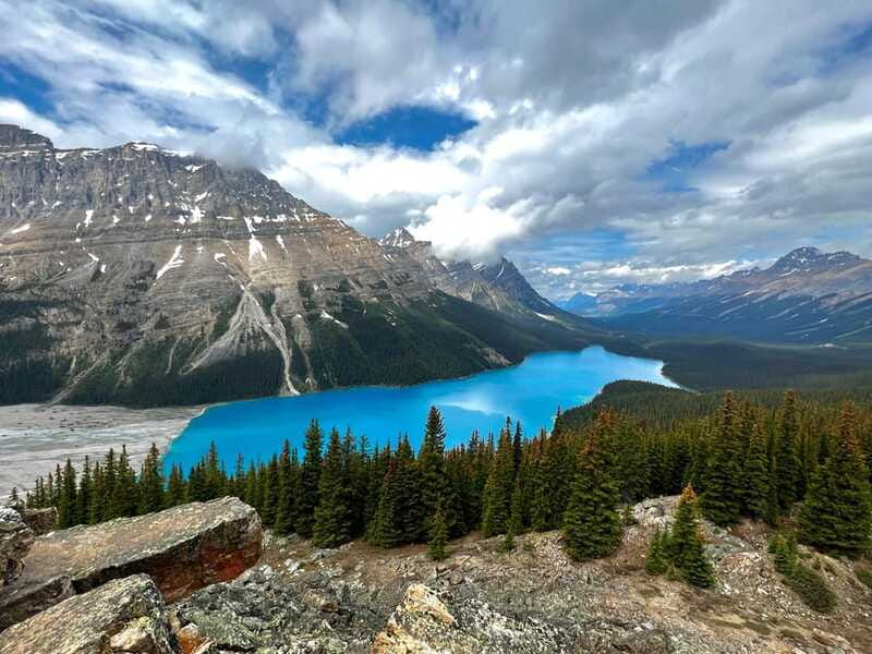 Banff - Lake Louise Moraine Lake and Icefields Parkway Tour - What $153 includes, and what it does not
