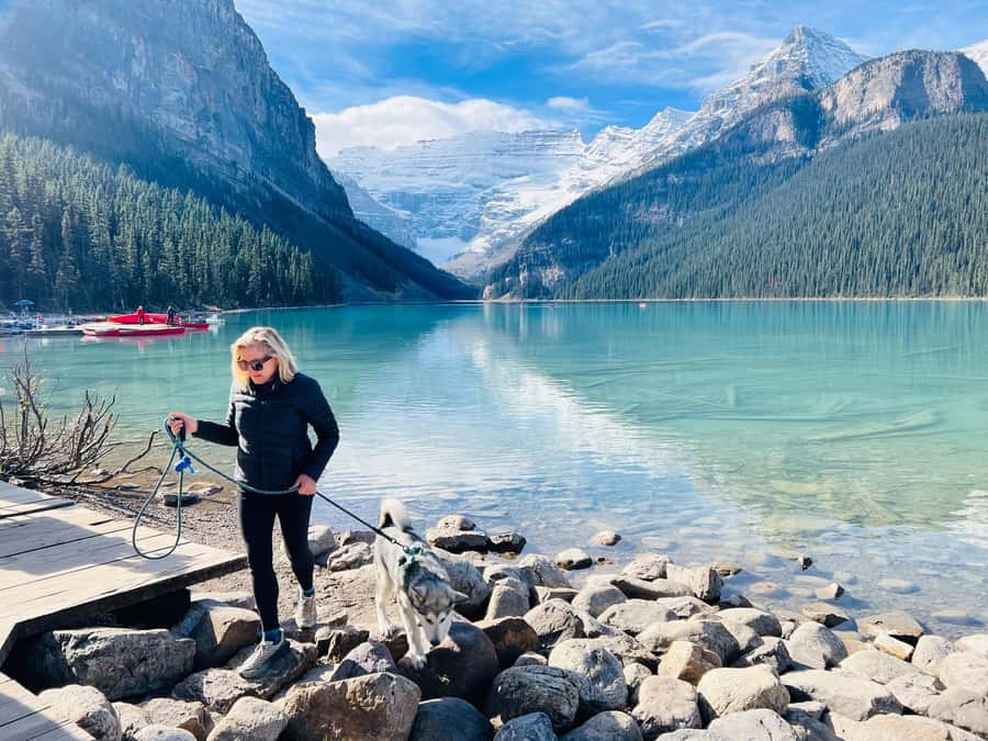 Banff: Lake Louise & Moraine Lake Half Day Tour - Why this Banff tour makes sense