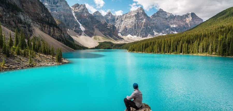 Banff: Lake Louise & Moraine Lake Half Day Tour - Guides add value beyond the drive