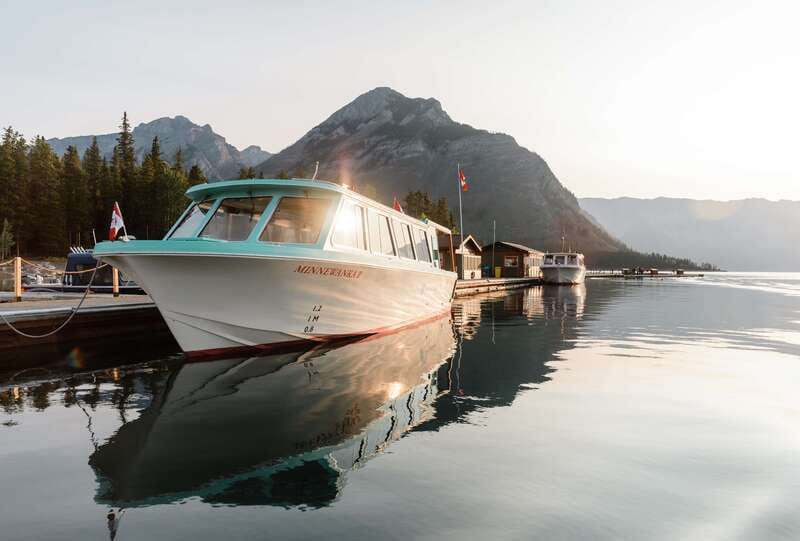 Banff: Lake Minnewanka Cruise - A mountain cruise with a story beneath the surface