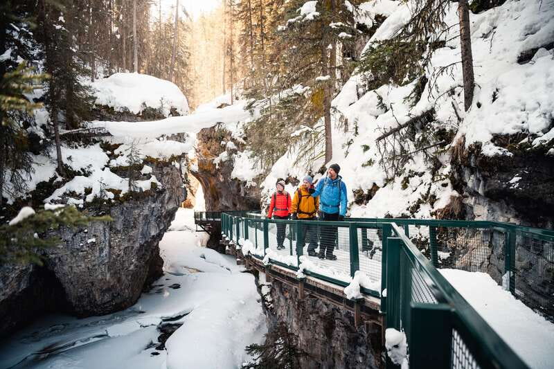 Banff: Morning or Afternoon Johnston Canyon Icewalk - Getting ready at the Johnston Canyon trailhead