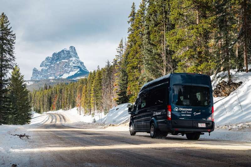 Banff: Morning or Afternoon Johnston Canyon Icewalk - Morning or afternoon: which departure fits you?