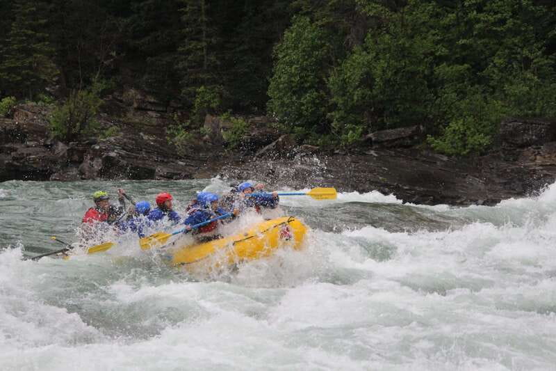 Banff: Morning Whitewater Rafting Tour in Horseshoe Canyon - Returning to base, snacks, and photos
