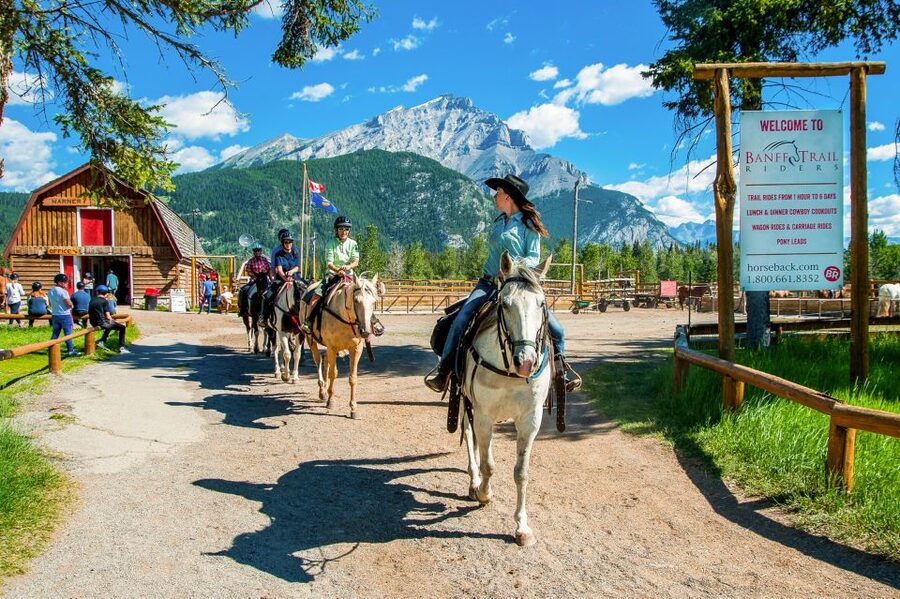 Banff National Park: 1-Hour Bow River Horseback Ride - Is One Hour Enough for $78?