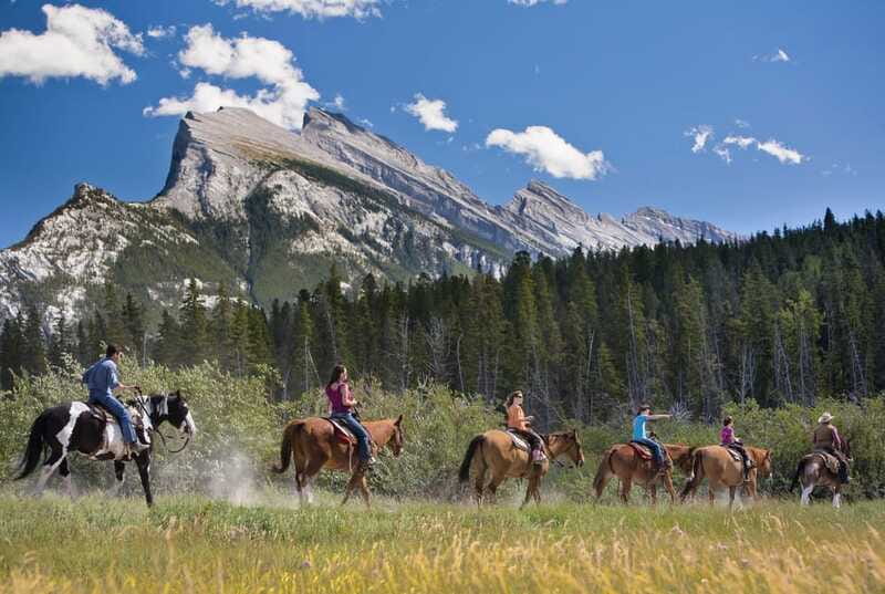 Banff National Park: 2-Hour Sundance Loop Horseback Ride - What the guides add to the ride