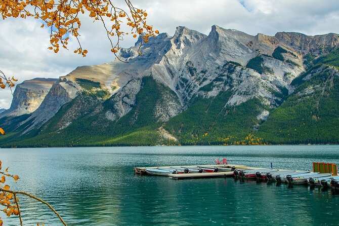 Banff National Park and Columbia Icefield 2 Day Tour from Calgary - Day two: the Icefields Parkway and Athabasca Glacier