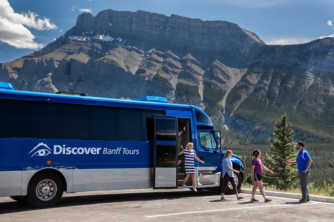 Banff National Park Tour with Lake Louise and Moraine Lake - Morning or afternoon departure?